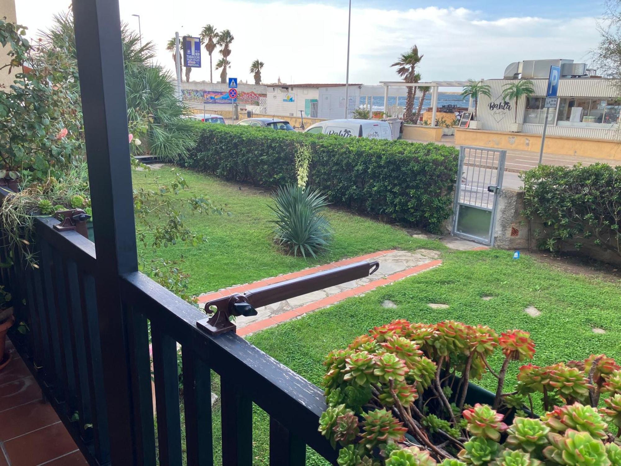 Appartamento Fronte Spiaggia Lido Αλγκέρο Εξωτερικό φωτογραφία